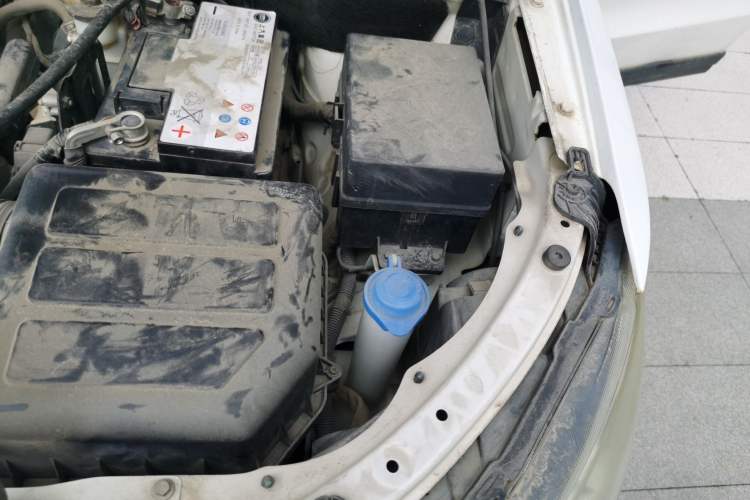 Used FAW Senya R7 2016 1.6L Manual Smart Version Engine Bay Left