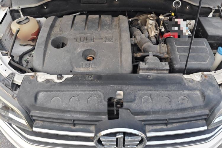 Used FAW Senya R7 2016 1.6L Manual Smart Version Engine Bay
