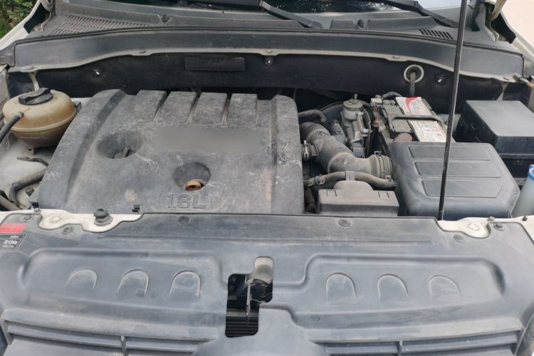 Used FAW Senya R7 2016 1.6L Manual Smart Version Engine Bay