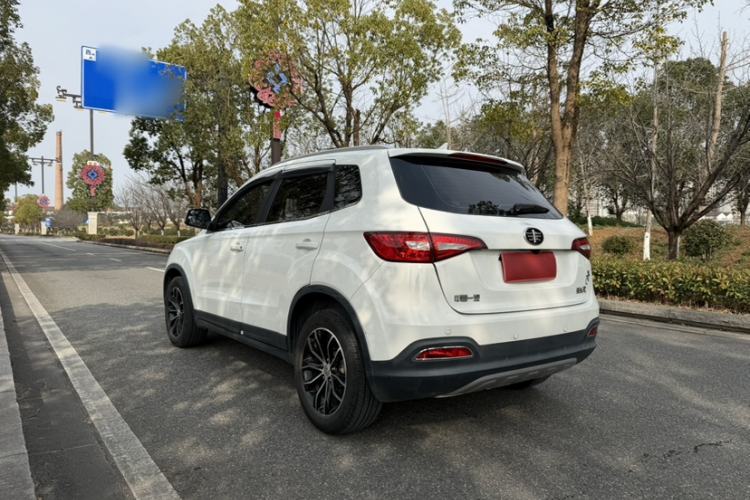 Used FAW Senya R7 2016 1.6L Manual Smart Version Exterior 4