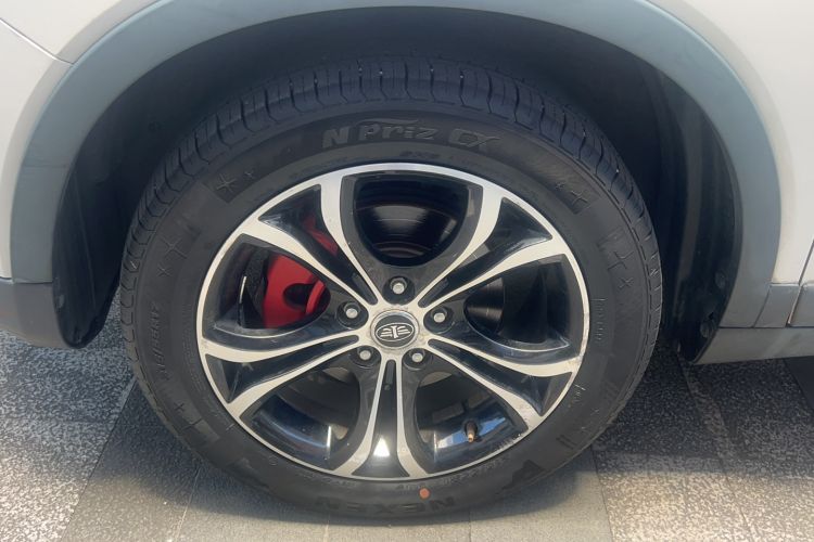 Used FAW Senya R7 2016 1.6L Automatic Luxury Model Exterior 9