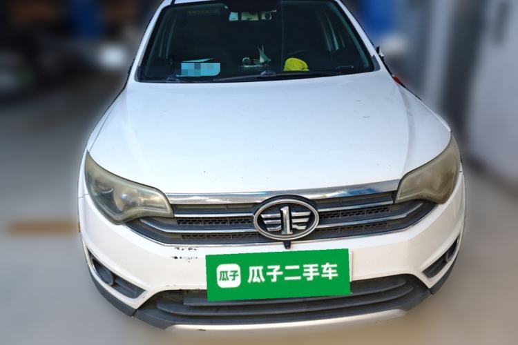 Used FAW Senya R7 2016 1.6L Manual Luxury Model Front