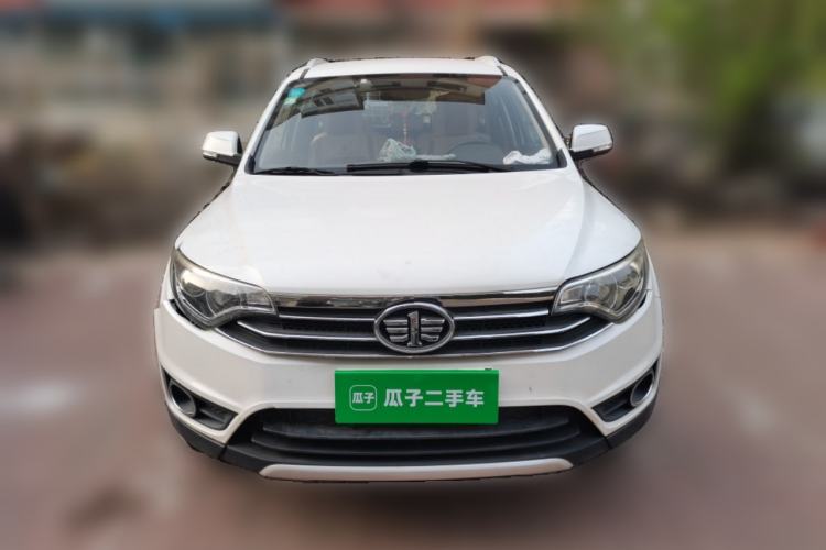 Used FAW Senya R7 2016 1.6L Manual Luxury Model Front