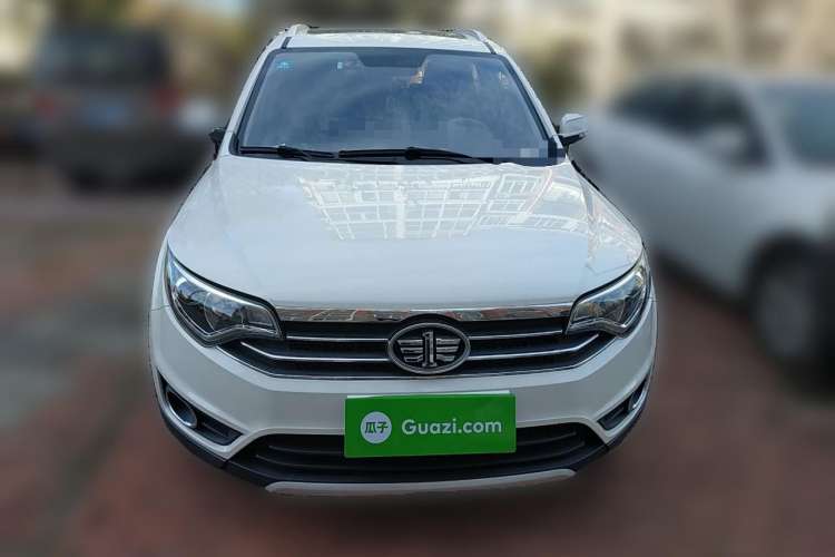 Used FAW Senya R7 2016 1.6L Automatic Prestige Model Front