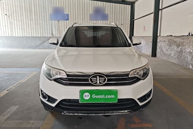 Used FAW Senya R7 2016 1.6L Manual Luxury Model Front