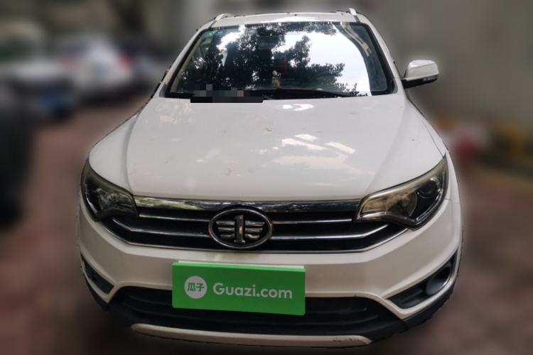 Used FAW Senya R7 2016 1.6L Manual Smart Version Front