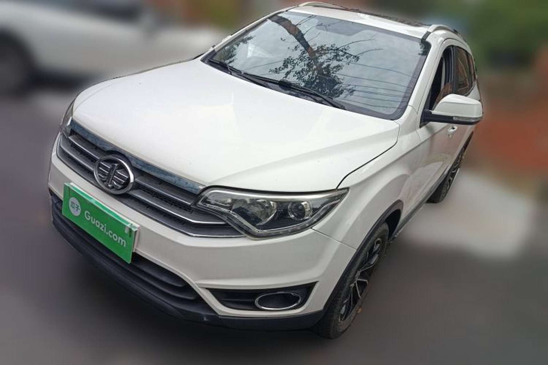 Used FAW Senya R7 2016 1.6L Manual Smart Version Front Left 45 Deg