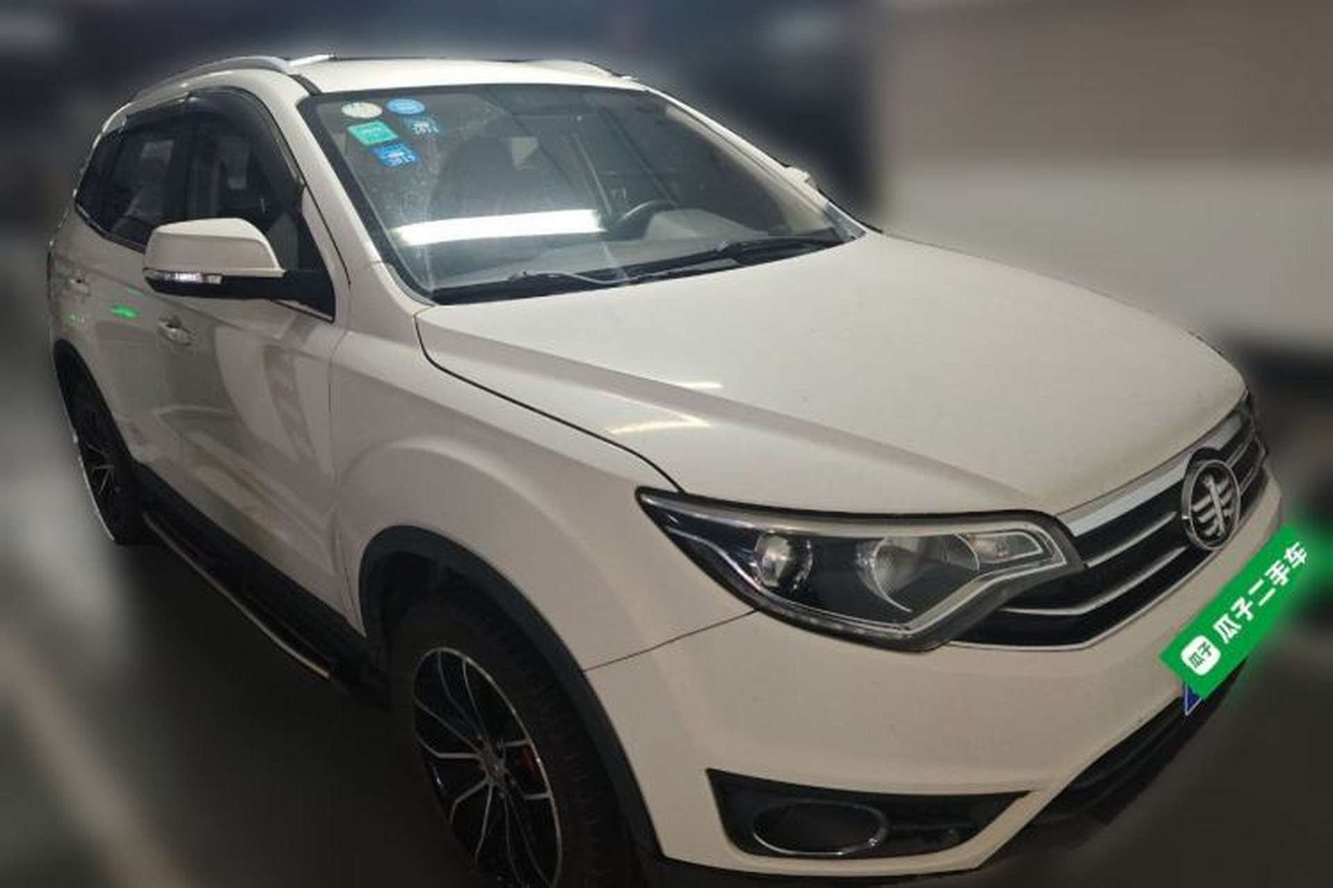 Used FAW Senya R7 2016 1.6L Manual Luxury Model Front Right 45 Deg