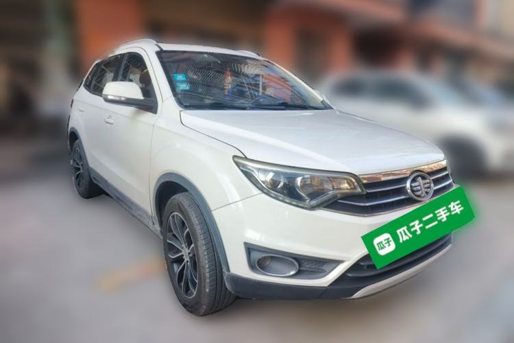 Used FAW Senya R7 2016 1.6L Manual Luxury Version Front Right 45 Deg