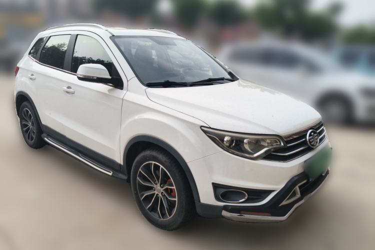 Used FAW Senya R7 2016 1.6L Manual Smart Version Front Right 45 Deg