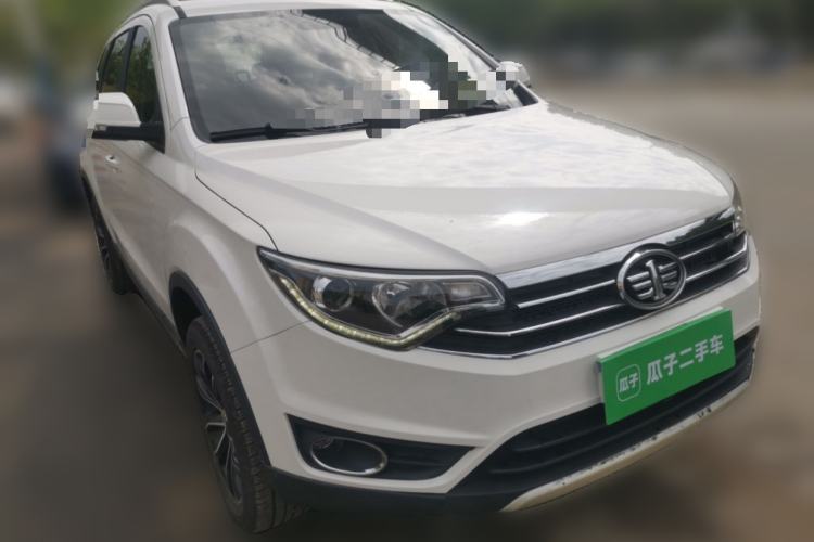Used FAW Senya R7 2016 1.6L Manual Luxury Model Front Right 45 Deg