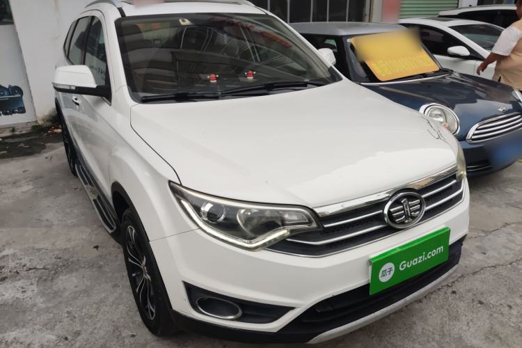 Used FAW Senya R7 2016 1.6L Automatic Prestige Model Front Right 45 Deg