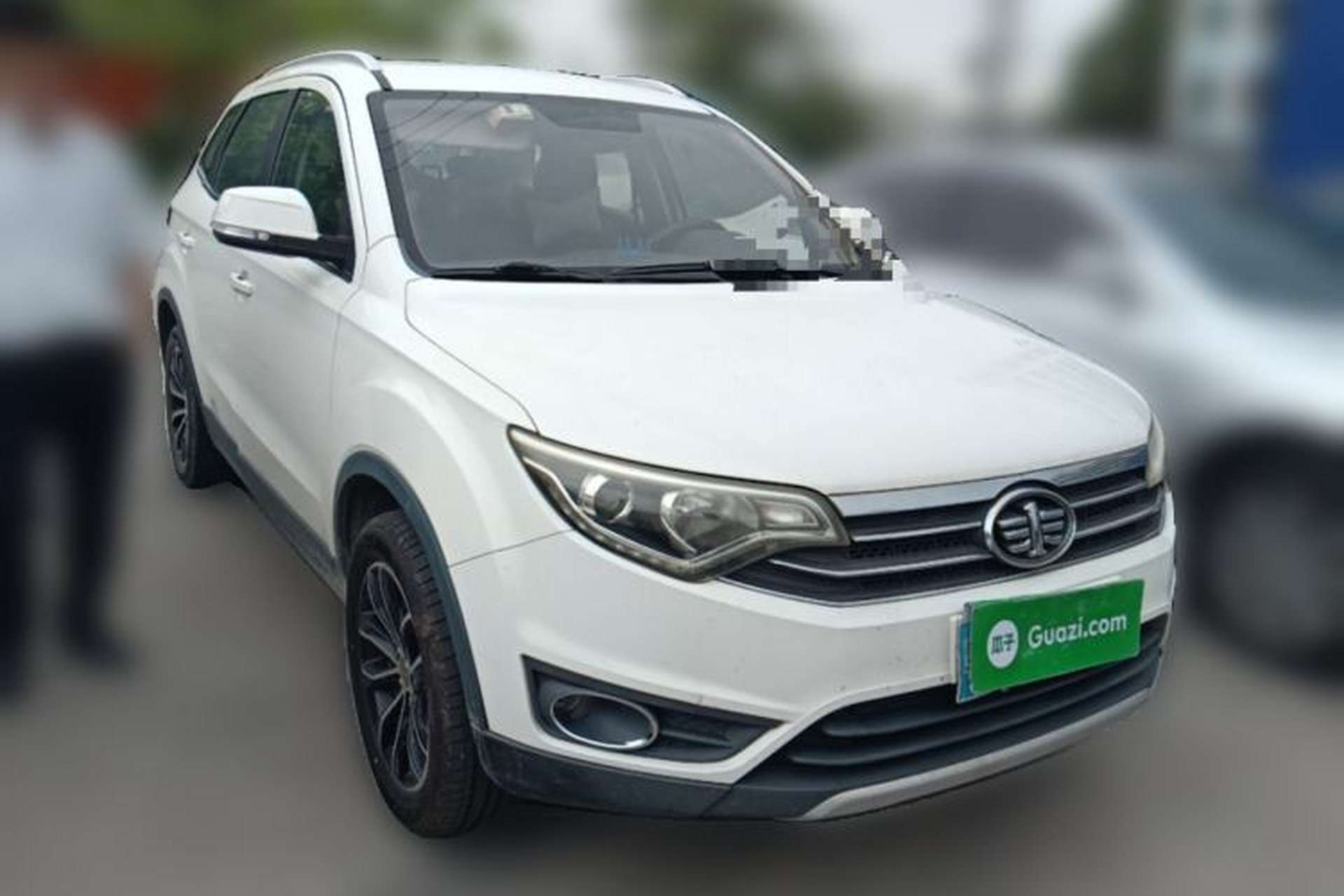 Used FAW Senya R7 2016 1.6L Manual Luxury Model Front Right 45 Deg