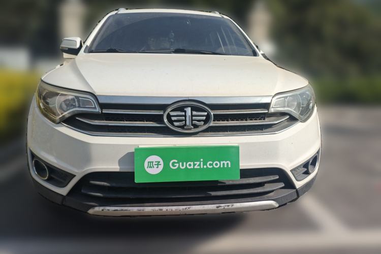 Used FAW Senya R7 2016 1.6L Manual Luxury Model Front
