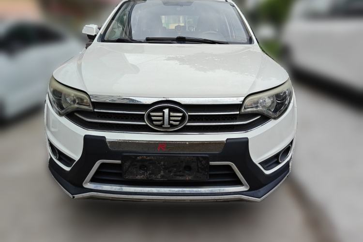 Used FAW Senya R7 2016 1.6L Manual Luxury Model Front