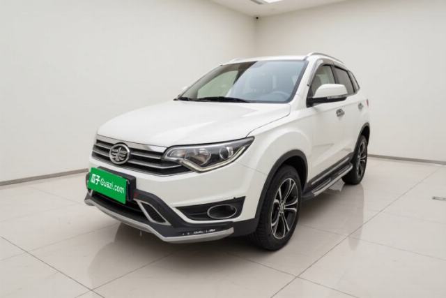 Ojetý FAW Senya R7 2016 1.6L Automatic Smart Version