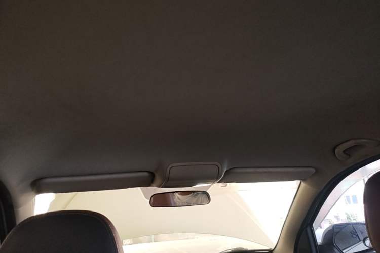 Used FAW Senya R7 2016 1.6L Manual Luxury Model Headliner