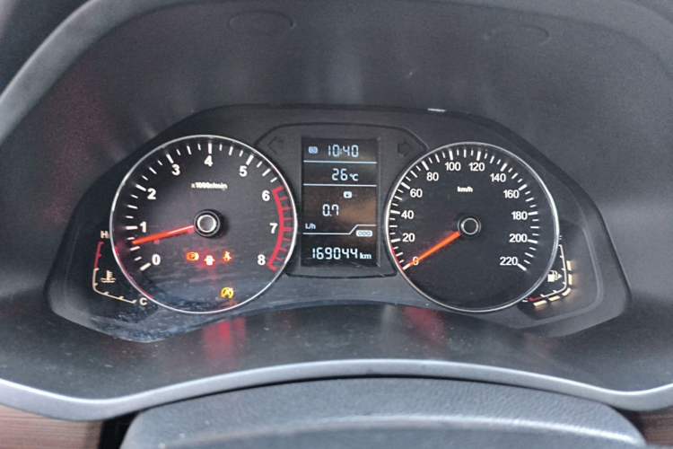 Used FAW Senya R7 2016 1.6L Manual Luxury Model Instrument Cluster