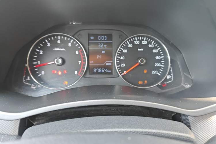 Used FAW Senya R7 2016 1.6L Manual Luxury Model Instrument Cluster