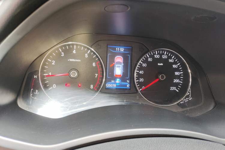 Used FAW Senya R7 2016 1.6L Manual Luxury Version Instrument Cluster