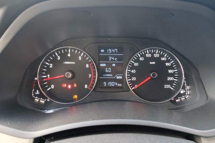 Used FAW Senya R7 2016 1.6L Manual Luxury Model Instrument Cluster