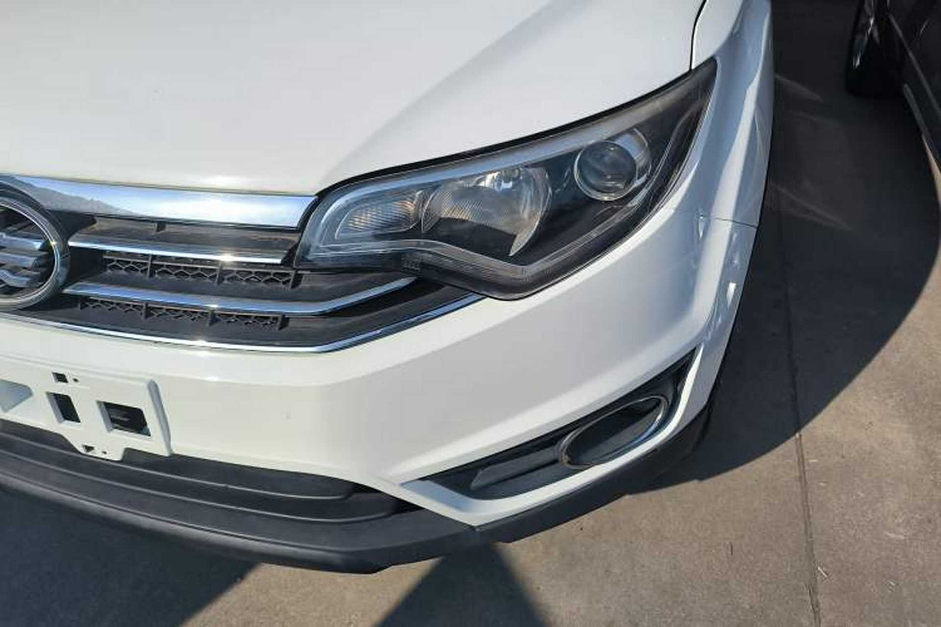 Used FAW Senya R7 2016 1.6L Automatic Prestige Model Left Front Headlight