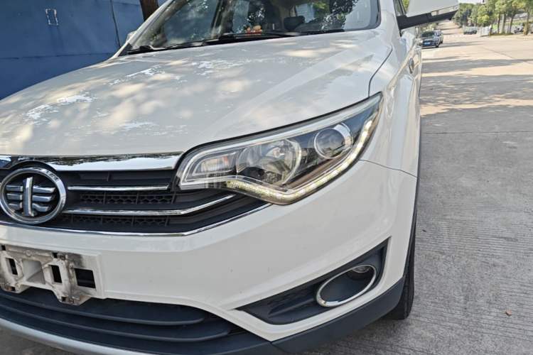 Used FAW Senya R7 2016 1.6L Manual Luxury Model Left Front Headlight