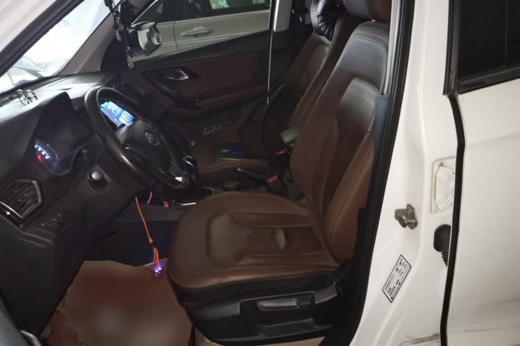 Used FAW Senya R7 2016 1.6L Manual Smart Version Left Front Seat