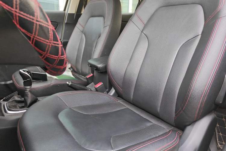 Used FAW Senya R7 2016 1.6L Manual Luxury Version Left Front Seat