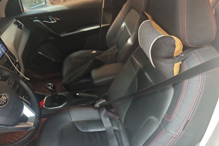 Used FAW Senya R7 2016 1.6L Manual Luxury Version Left Front Seat