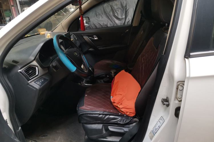 Used FAW Senya R7 2016 1.6L Manual Smart Version Left Front Seat