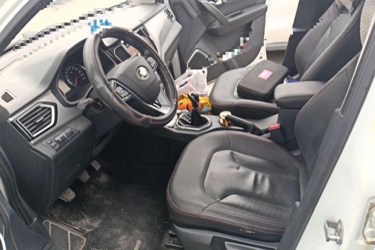 Used FAW Senya R7 2016 1.6L Manual Luxury Model Left Front Seat