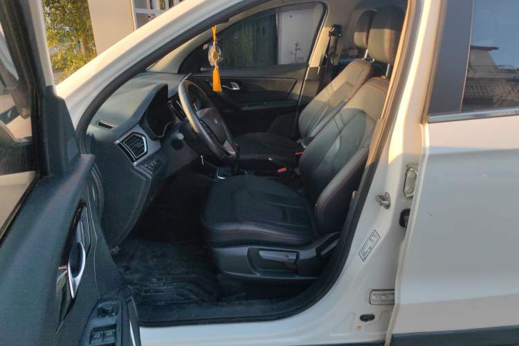 Used FAW Senya R7 2016 1.6L Manual Smart Version Left Front Seat
