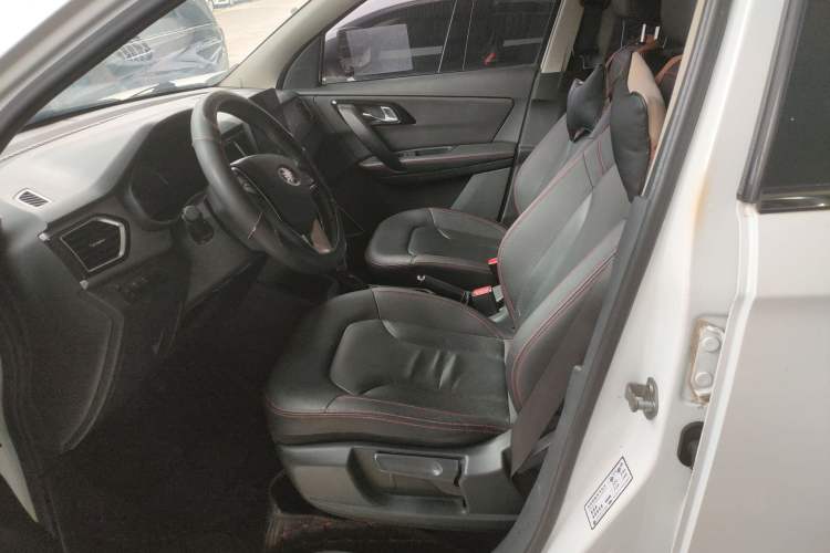 Used FAW Senya R7 2016 1.6L Automatic Smart Version Left Front Seat