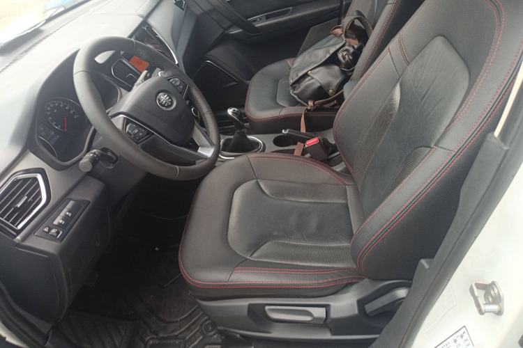 Used FAW Senya R7 2016 1.6L Manual Luxury Model Left Front Seat