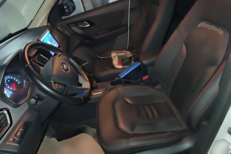 Used FAW Senya R7 2016 1.6L Automatic Prestige Model Left Front Seat