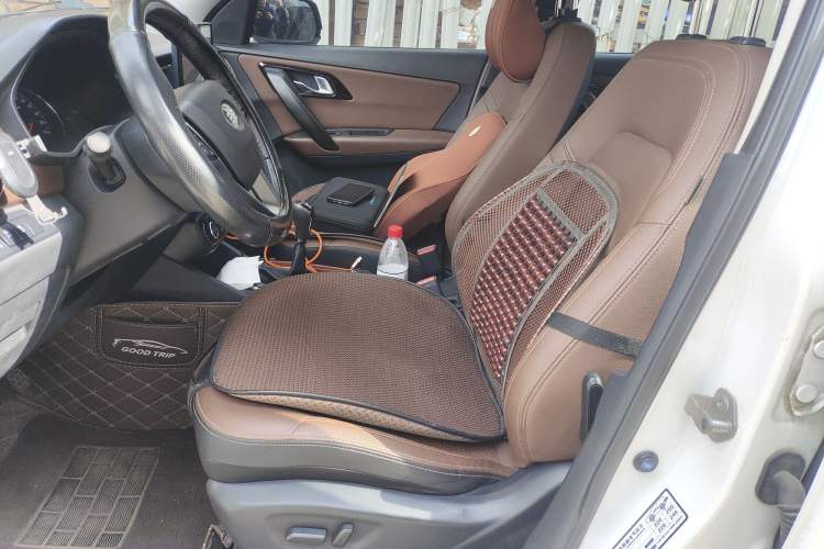 Used FAW Senya R7 2016 1.6L Manual Luxury Version Left Front Seat