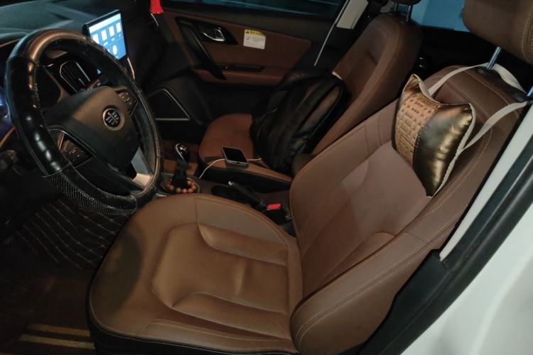 Used FAW Senya R7 2016 1.6L Manual Smart Version Left Front Seat