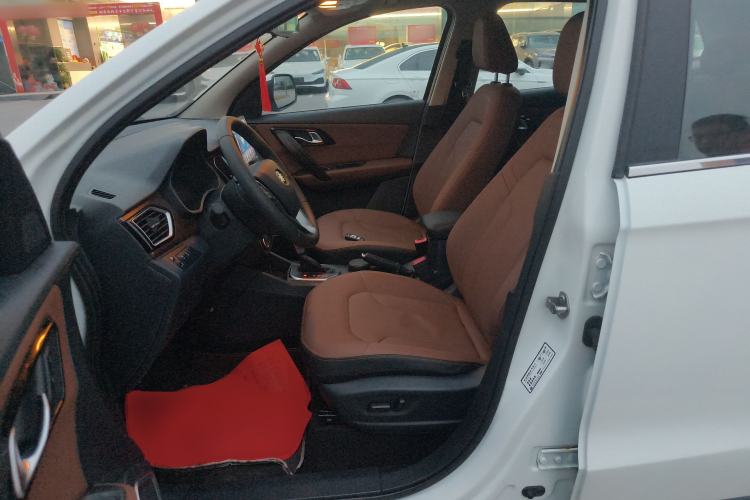 Used FAW Senya R7 2016 1.6L Automatic Prestige Model Left Front Seat