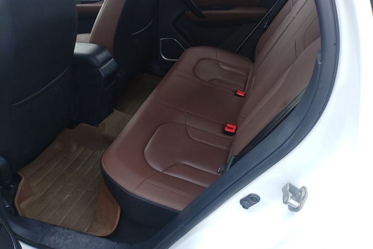 Used FAW Senya R7 2016 1.6L Manual Luxury Model Left Rear Seat