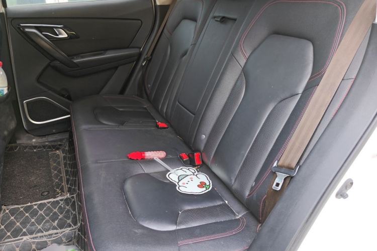 Used FAW Senya R7 2016 1.6L Manual Luxury Version Left Rear Seat