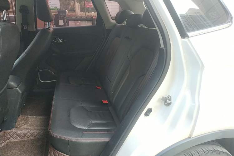 Used FAW Senya R7 2016 1.6L Automatic Smart Version Left Rear Seat