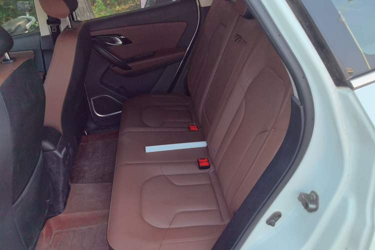 Used FAW Senya R7 2016 1.6L Manual Smart Version Left Rear Seat