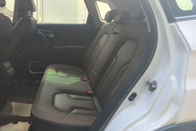 Used FAW Senya R7 2016 1.6L Automatic Smart Version Left Rear Seat