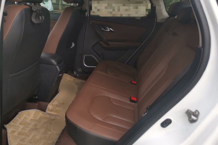 Used FAW Senya R7 2016 1.6L Manual Luxury Model Left Rear Seat