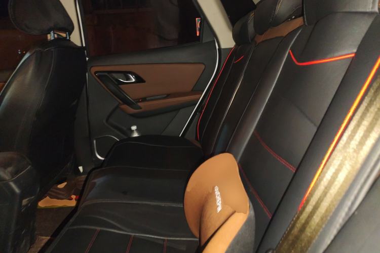Used FAW Senya R7 2016 1.6L Automatic Luxury Model Left Rear Seat