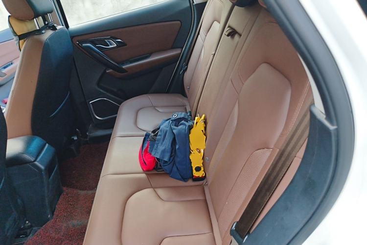 Used FAW Senya R7 2016 1.6L Manual Smart Version Left Rear Seat