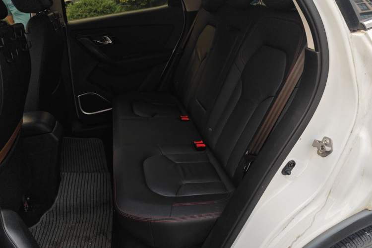 Used FAW Senya R7 2016 1.6L Manual Smart Version Left Rear Seat