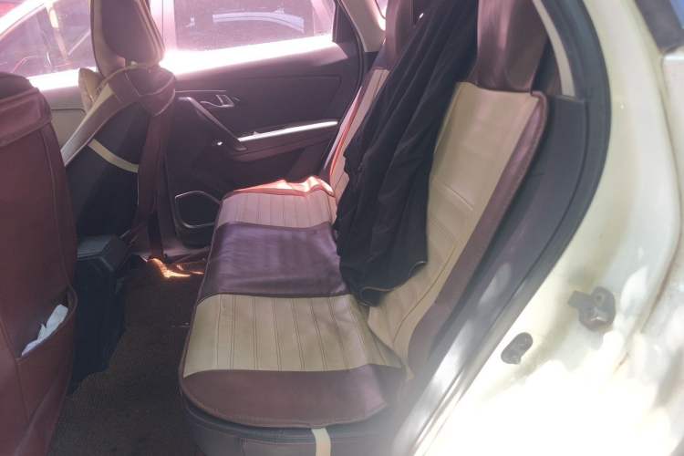 Used FAW Senya R7 2016 1.6L Manual Luxury Model Left Rear Seat