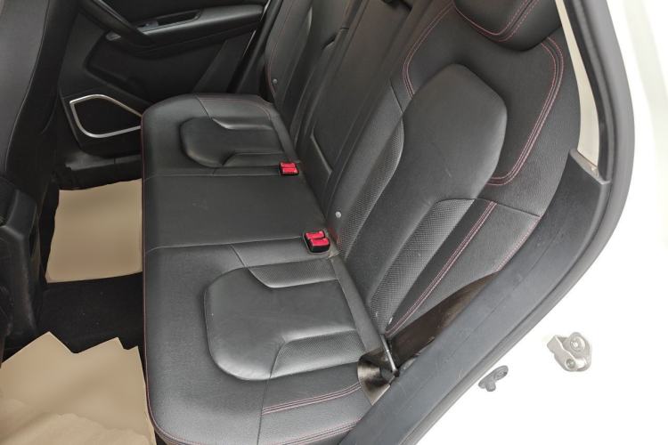Used FAW Senya R7 2016 1.6L Manual Luxury Model Left Rear Seat